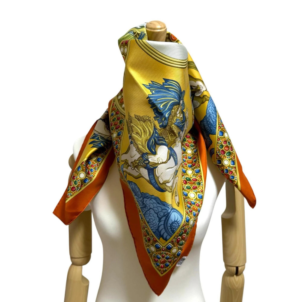 HERMES Silk Scarf - Picture 3 of 8